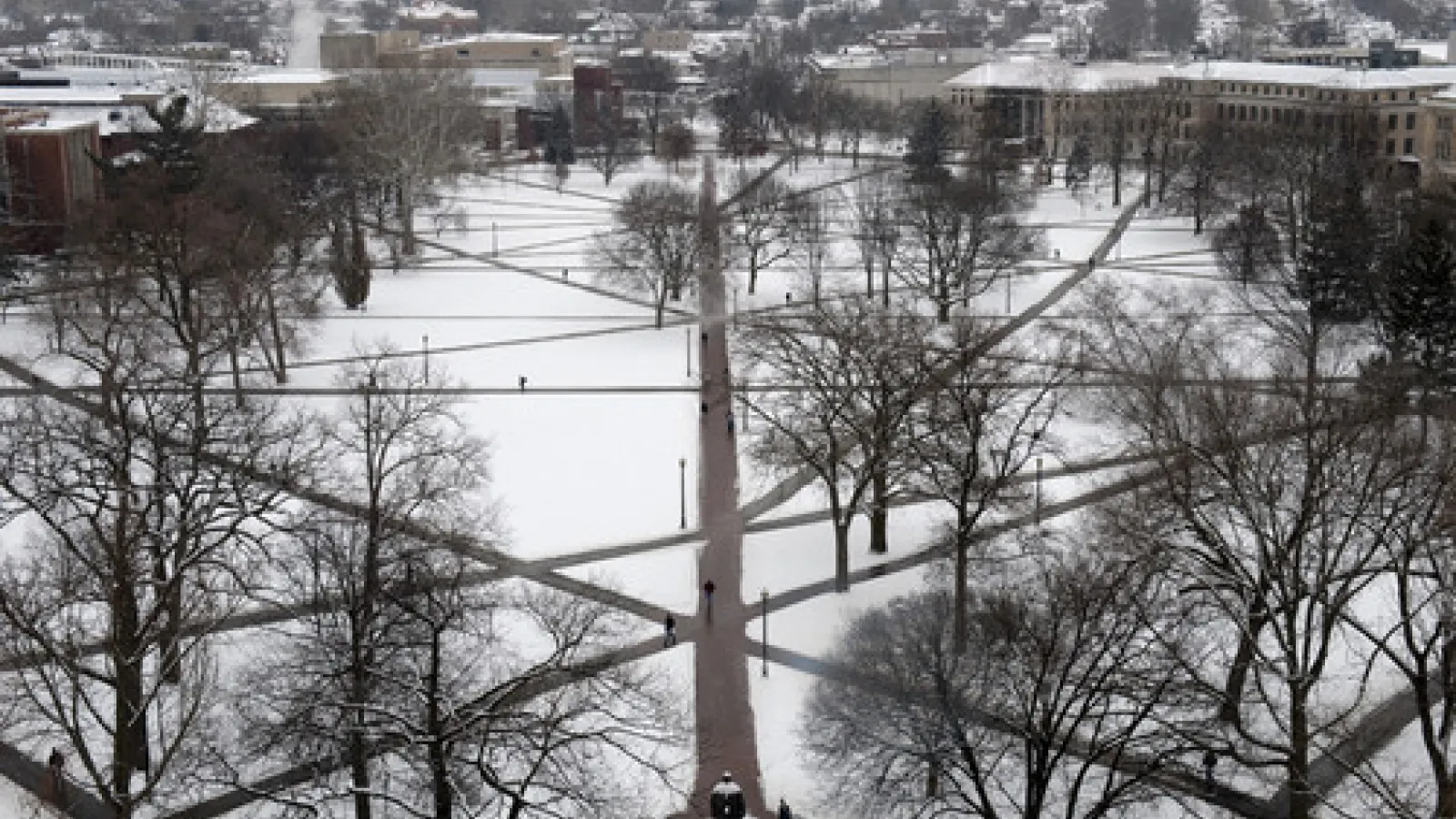 Picture of snow covering the ground around the Oval at Ohio State